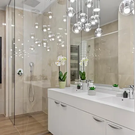 One Luxury - Verdi Park Апартаменты Бухарест