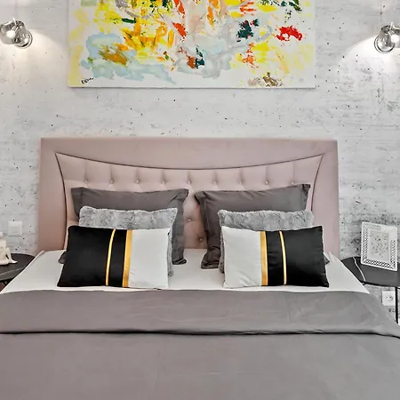 One Luxury - Verdi Park * Bukurešť