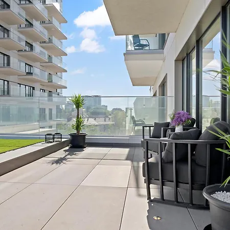 One Verdi Luxury Apartment