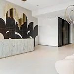 One Luxury - Verdi Park Apartman Bukarest