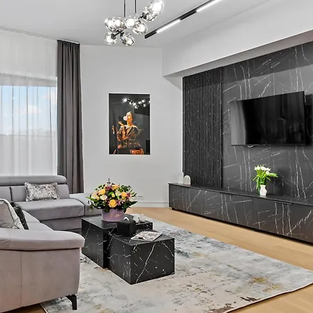 One Luxury - Verdi Park * Boekarest