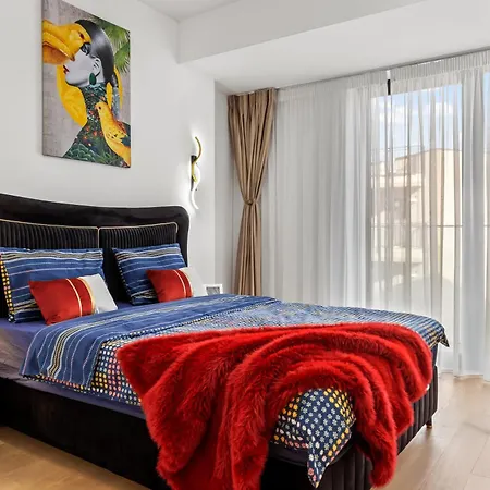 One Luxury - Verdi Park Appartement Boekarest
