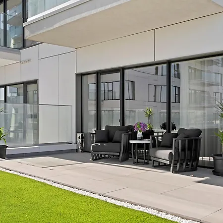 One Verdi Luxury Apartament *