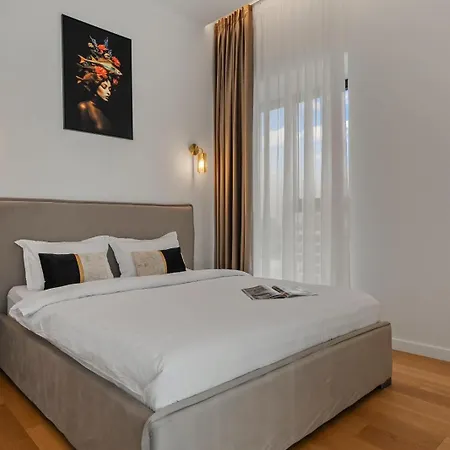 Апартаменты One Luxury Apartments - Verdi Park