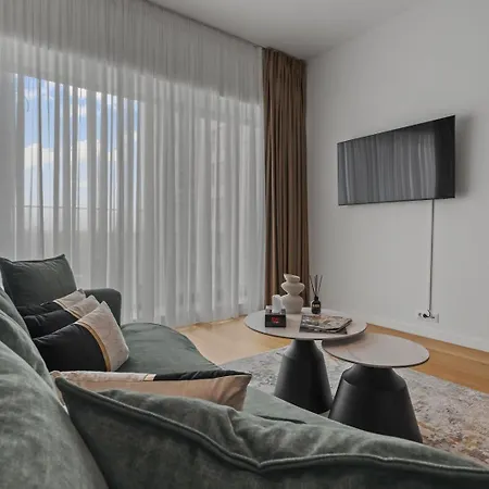 One Luxury Apartments - Verdi Park Apartment Bucharest