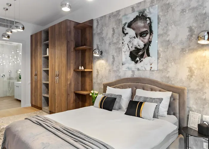 One Luxury - Verdi Park * Bucureşti