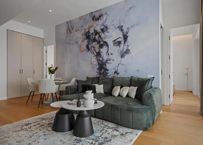 One Luxury - Verdi Park Appartement Boekarest